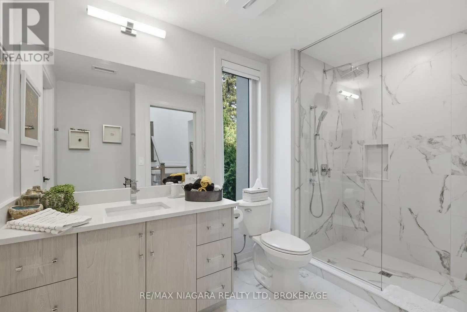 1 - 1397 YORK ROAD #1