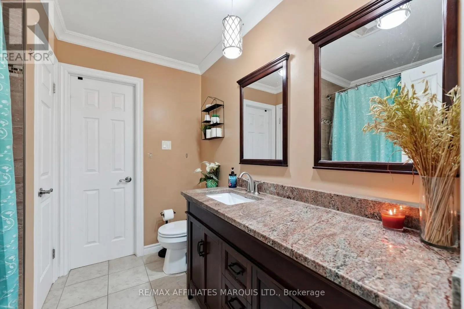 1313 STORMONT DRIVE