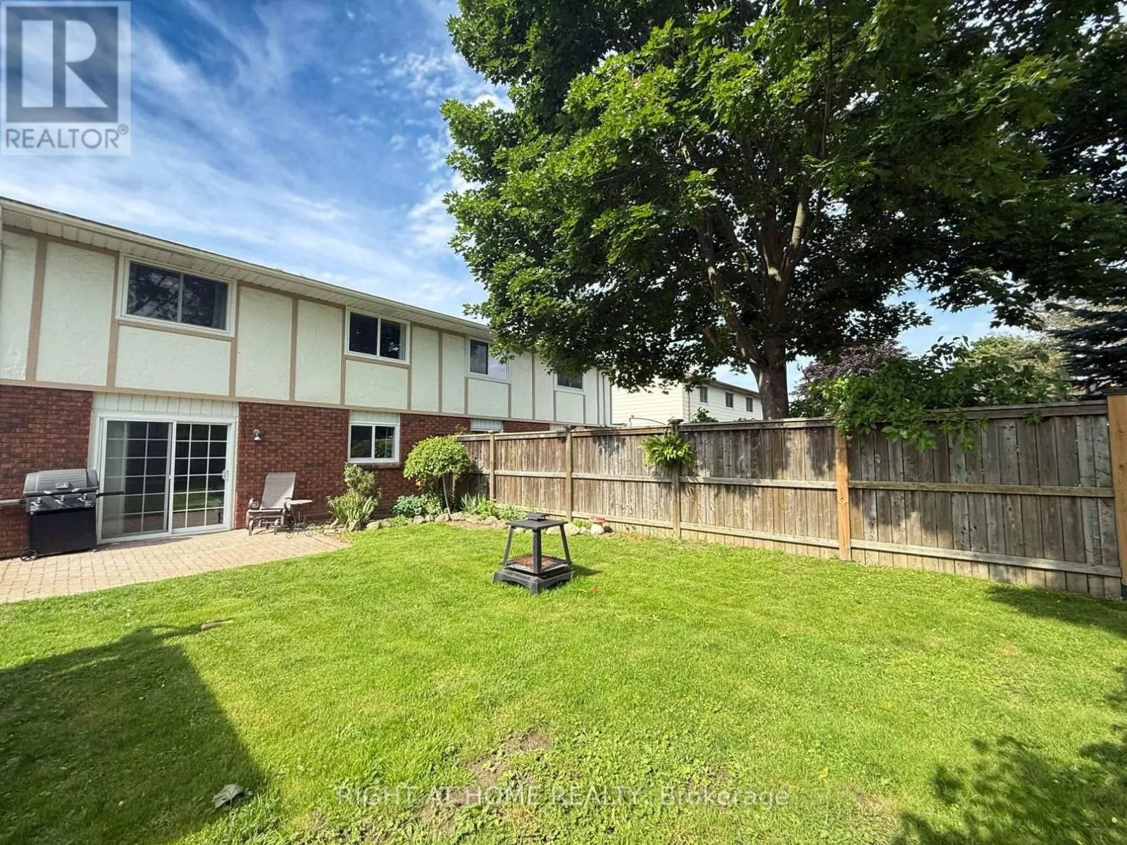 2623 KAYMAR CRESCENT