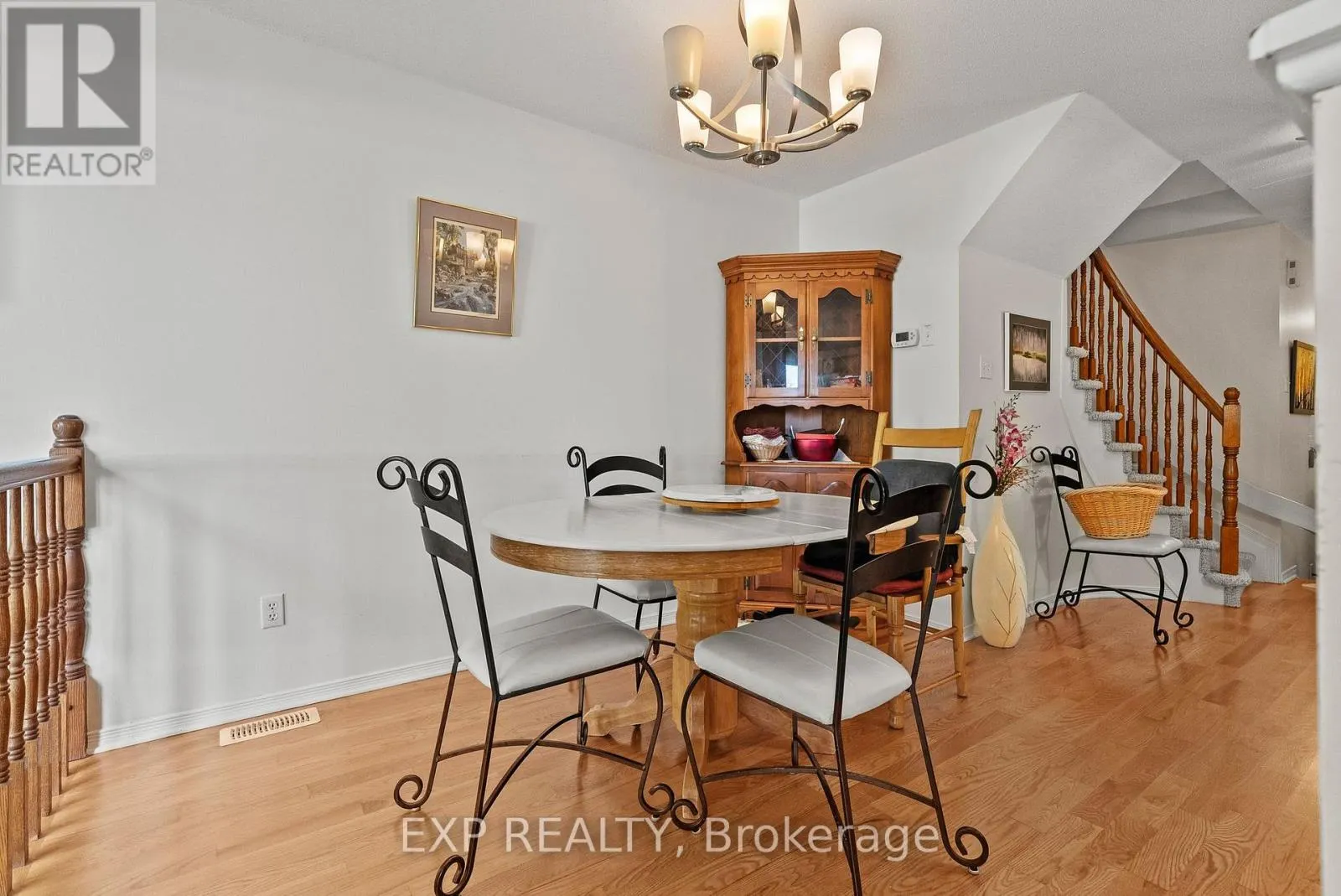 534 LAWLER CRESCENT
