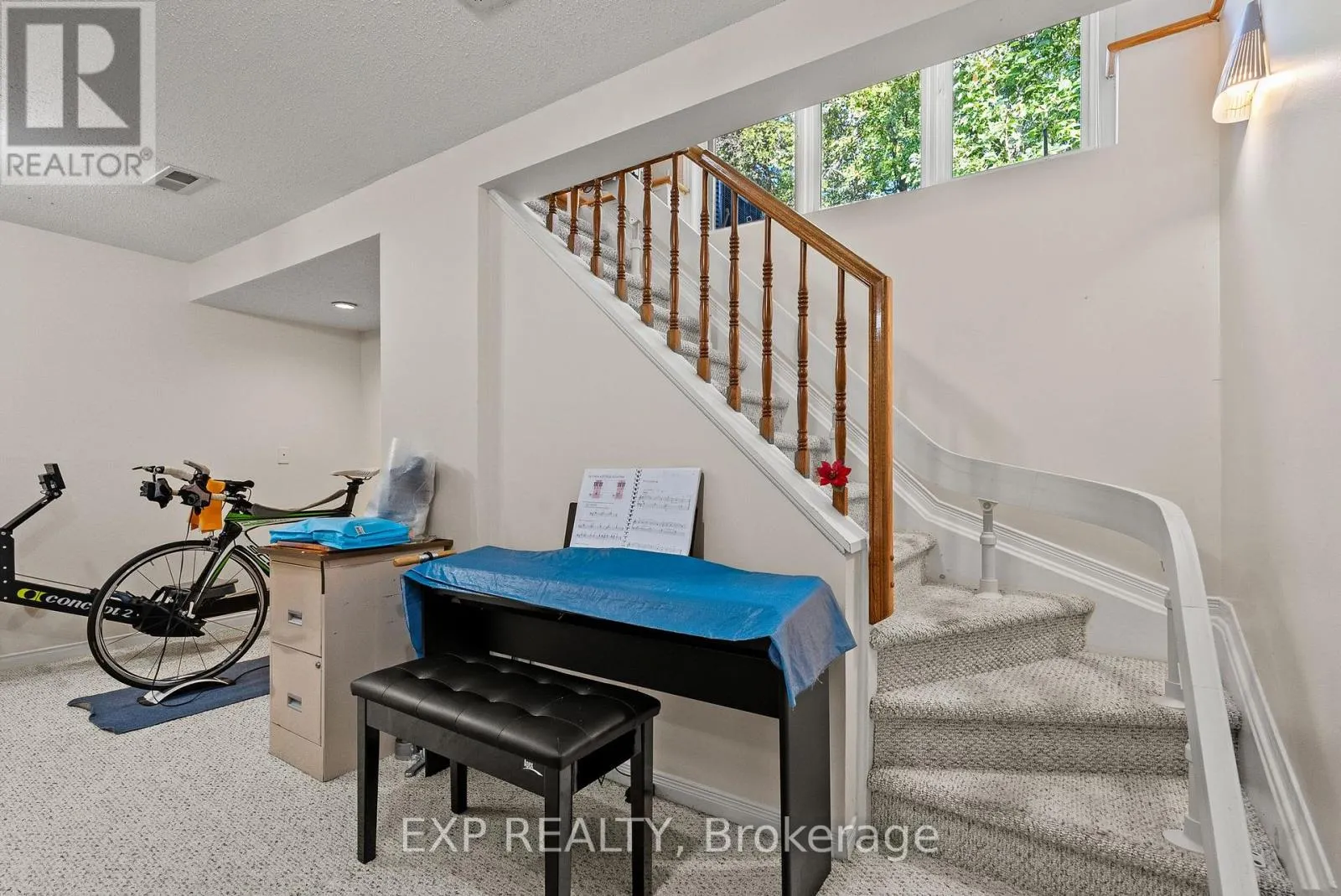 534 LAWLER CRESCENT