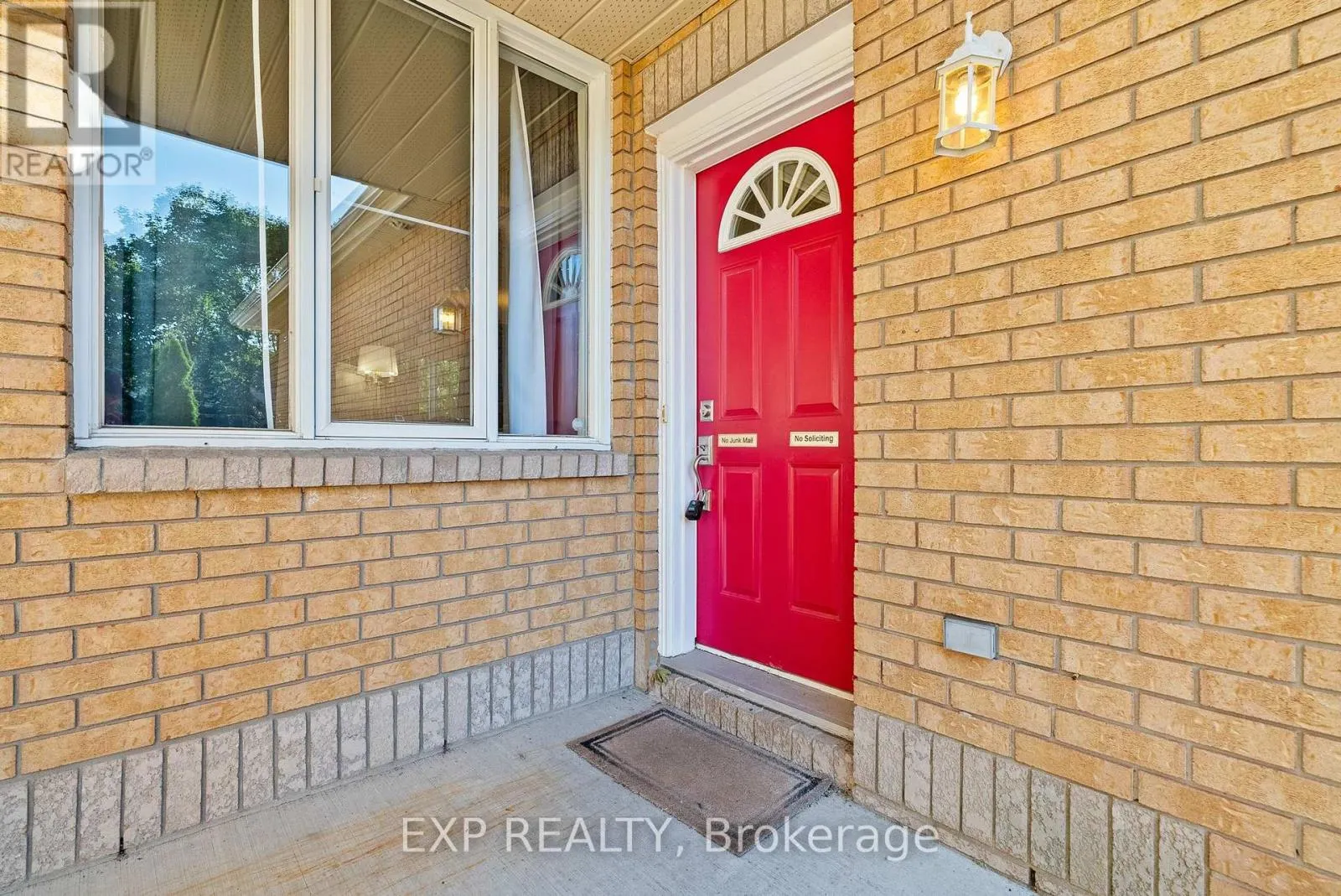 534 LAWLER CRESCENT