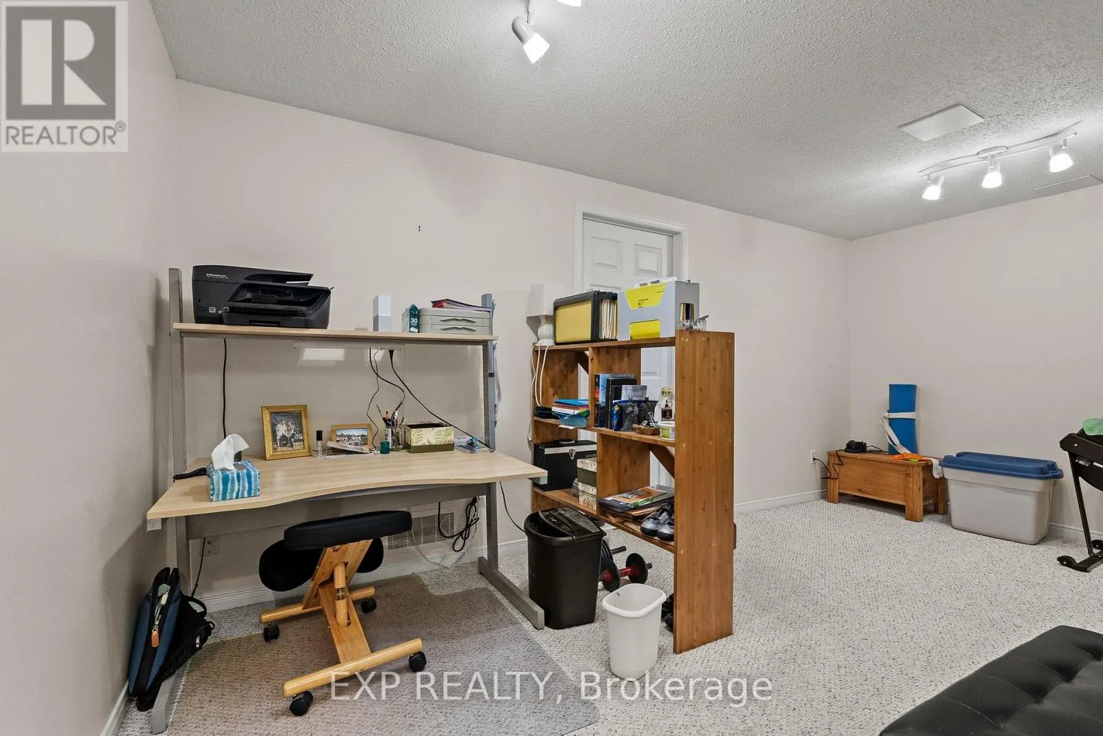 534 LAWLER CRESCENT