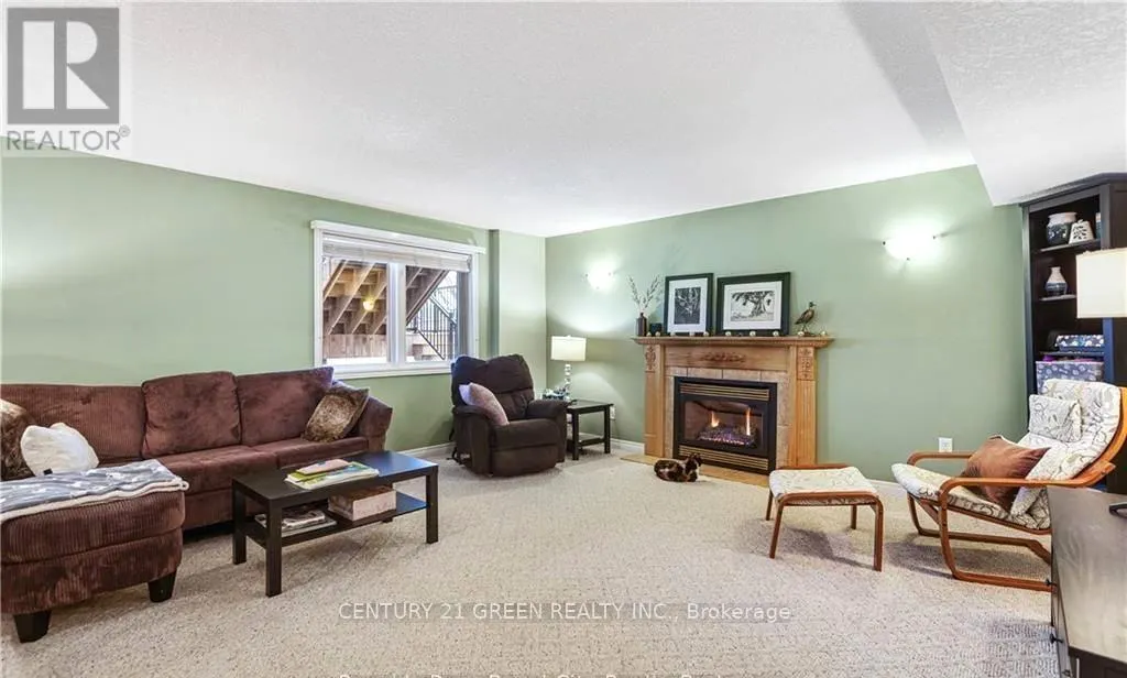 LOWER - 17 JEAN ANDERSON CRESCENT