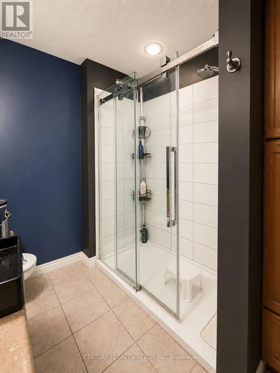 LOWER - 17 JEAN ANDERSON CRESCENT