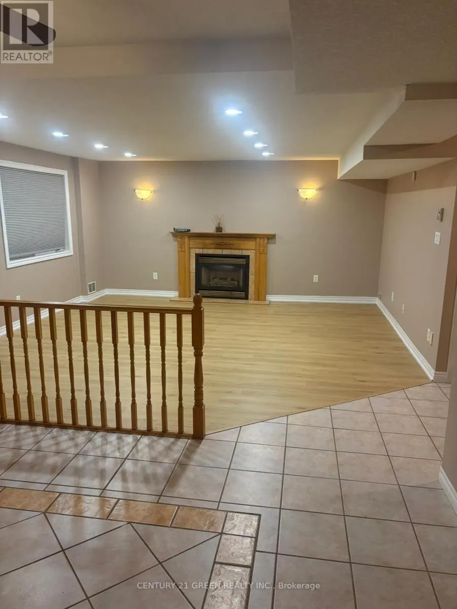 LOWER - 17 JEAN ANDERSON CRESCENT
