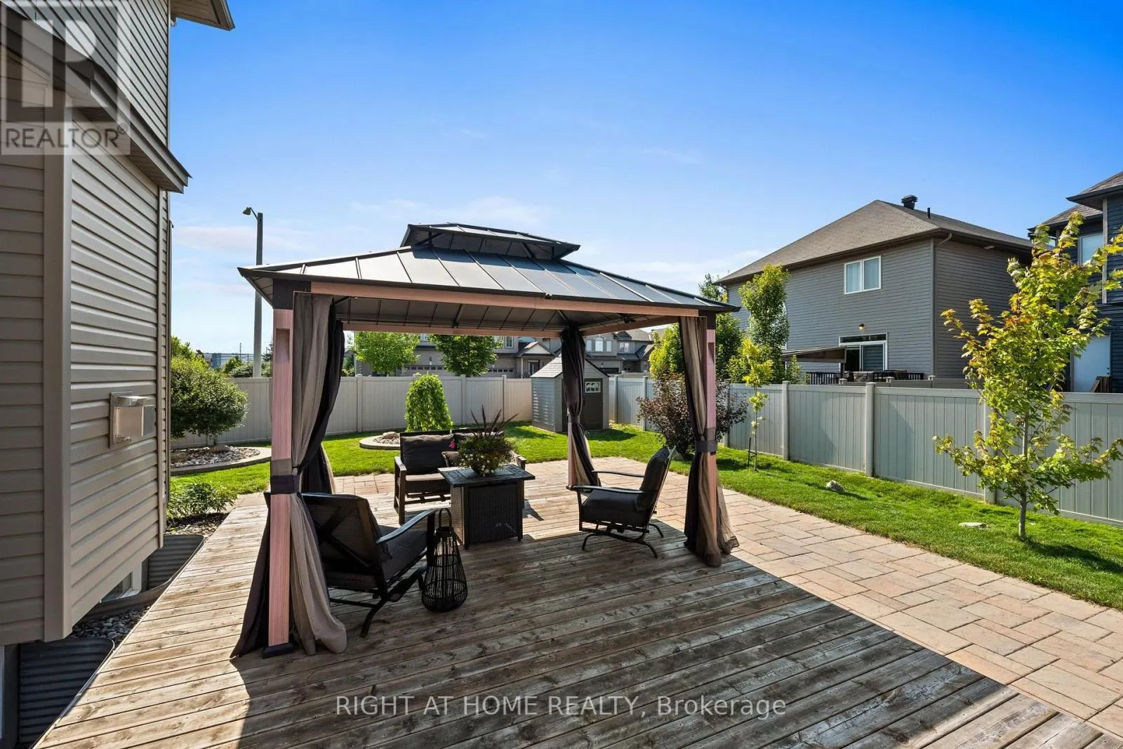 525 PEERLESS STREET