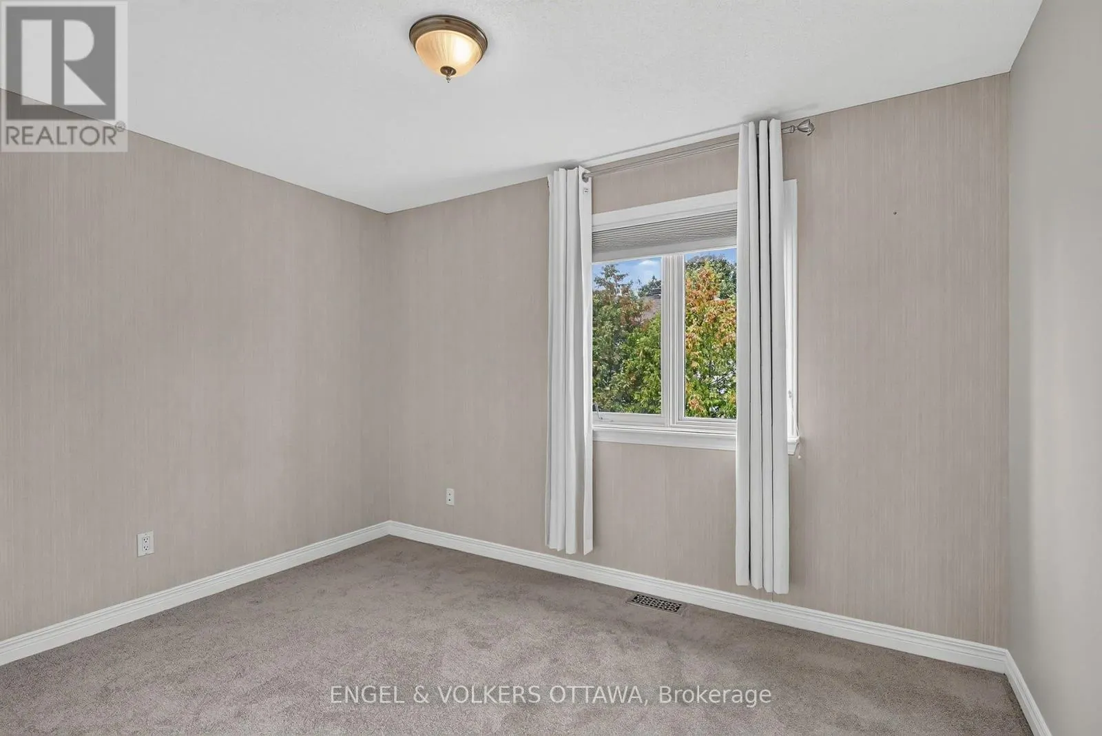 3759 TWIN FALLS PLACE