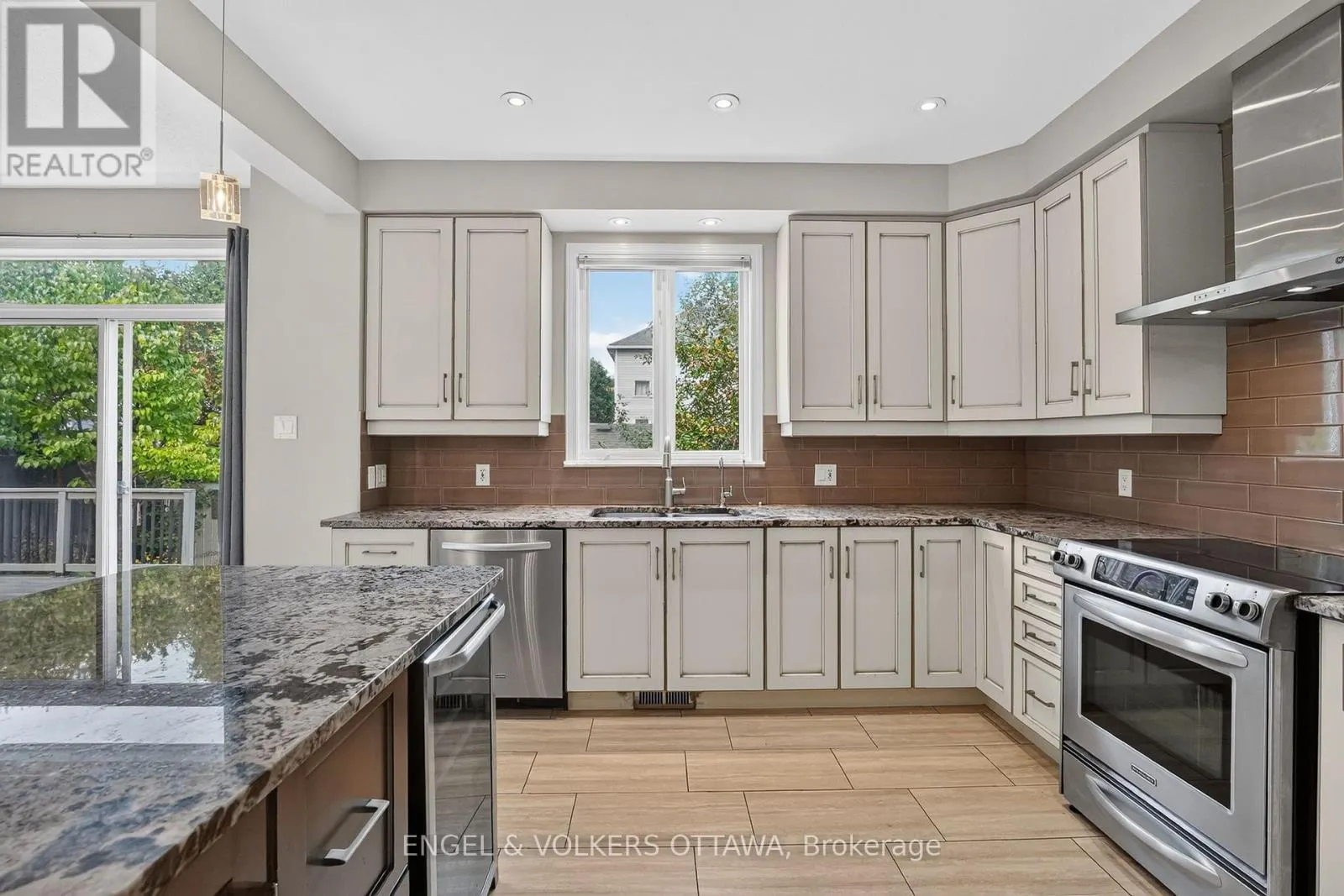 3759 TWIN FALLS PLACE