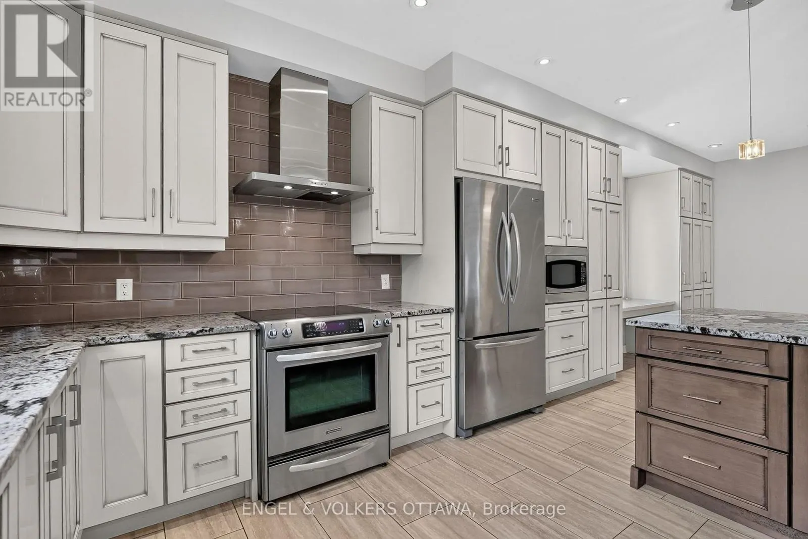 3759 TWIN FALLS PLACE