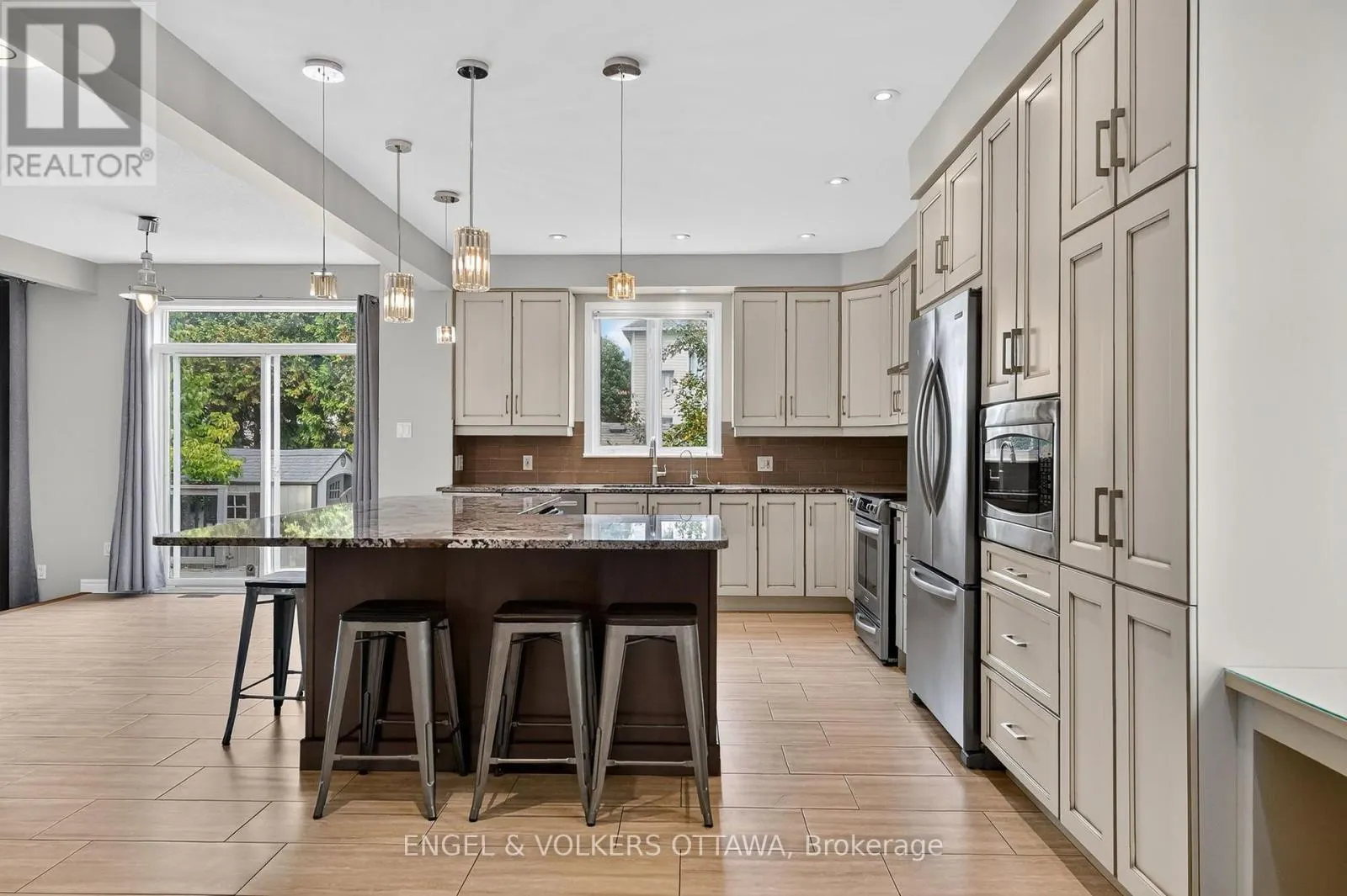 3759 TWIN FALLS PLACE