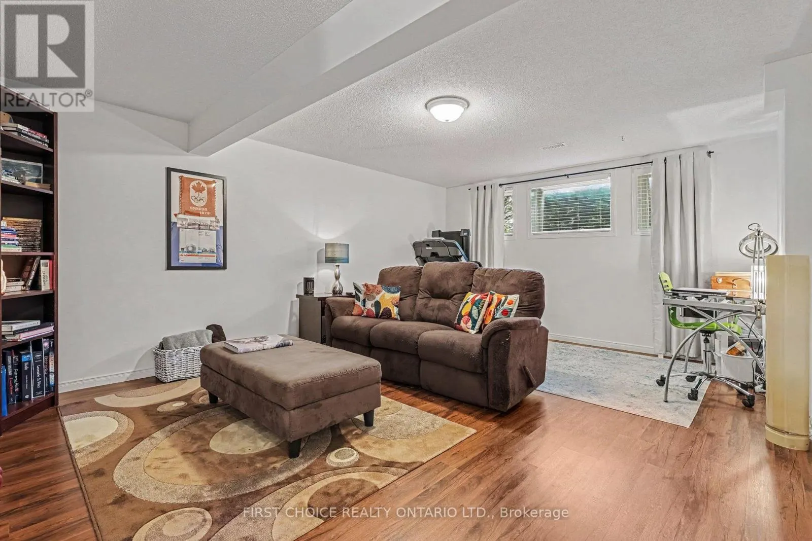 3412 DESCOTES CIRCLE