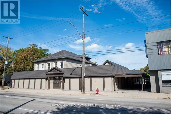 615 MAIN STREET E