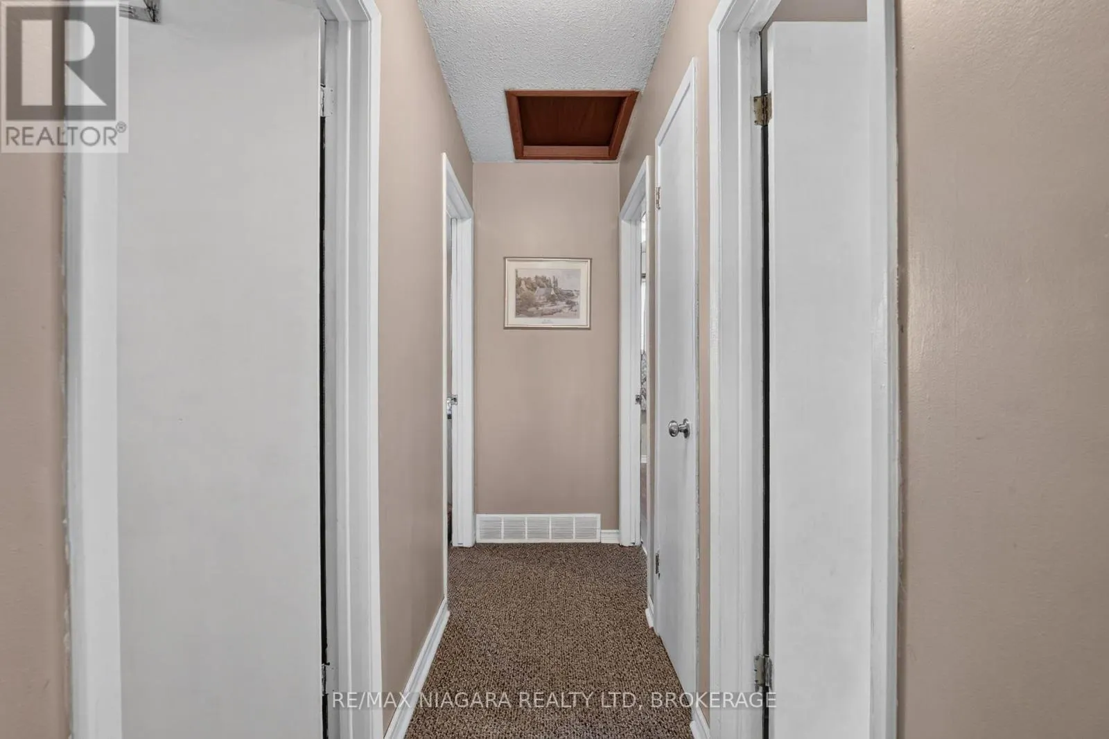 45 GREEN MAPLE DRIVE