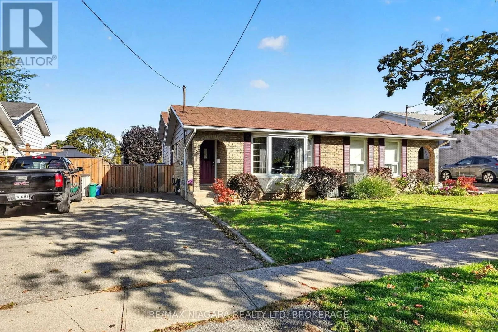 45 GREEN MAPLE DRIVE