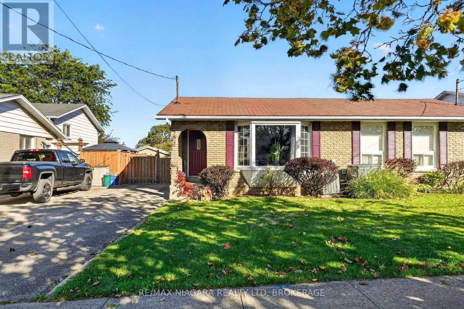 45 GREEN MAPLE DRIVE