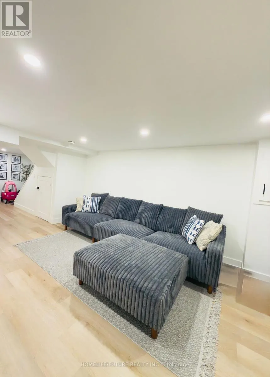 51 - 51 PAULANDER DRIVE