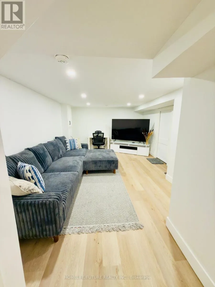 51 - 51 PAULANDER DRIVE