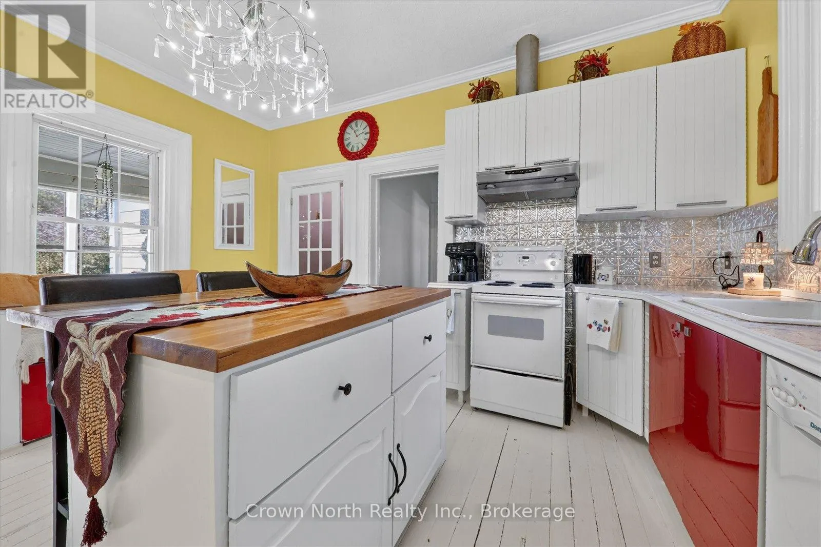 132 GLENGARRY ROAD