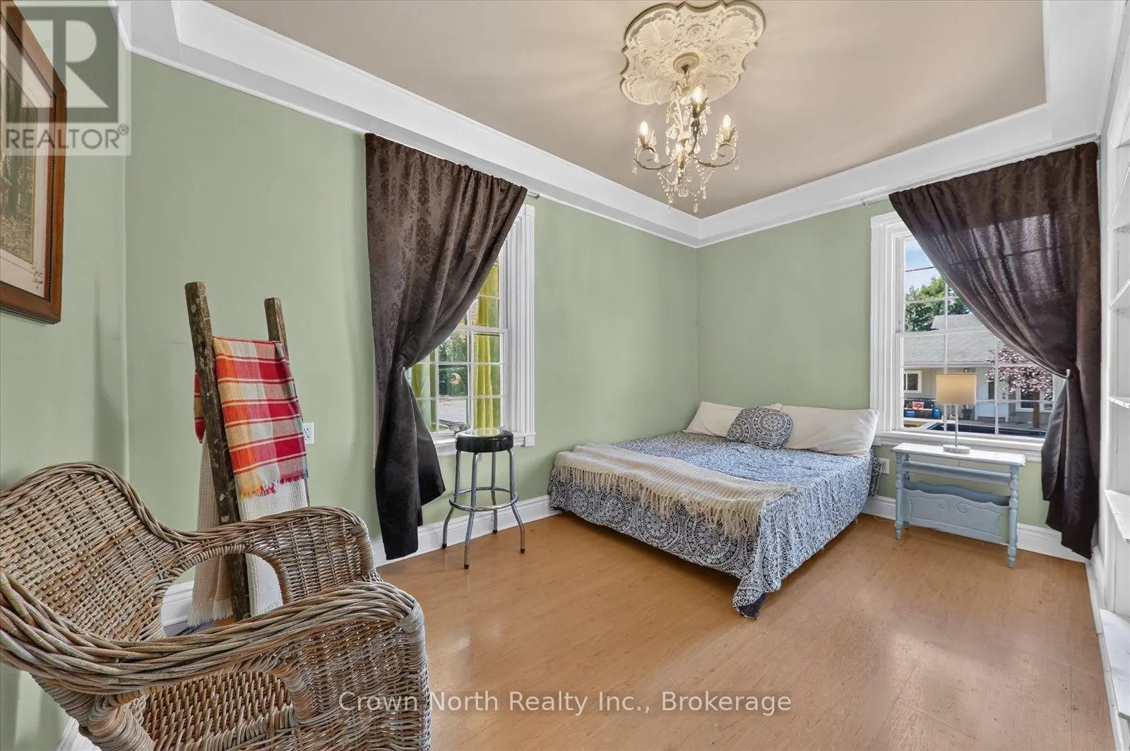 132 GLENGARRY ROAD