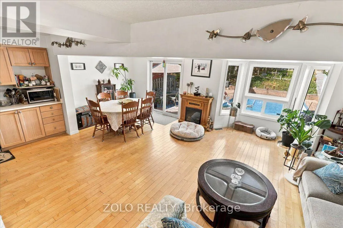 401 HIDDEN CREEK DRIVE