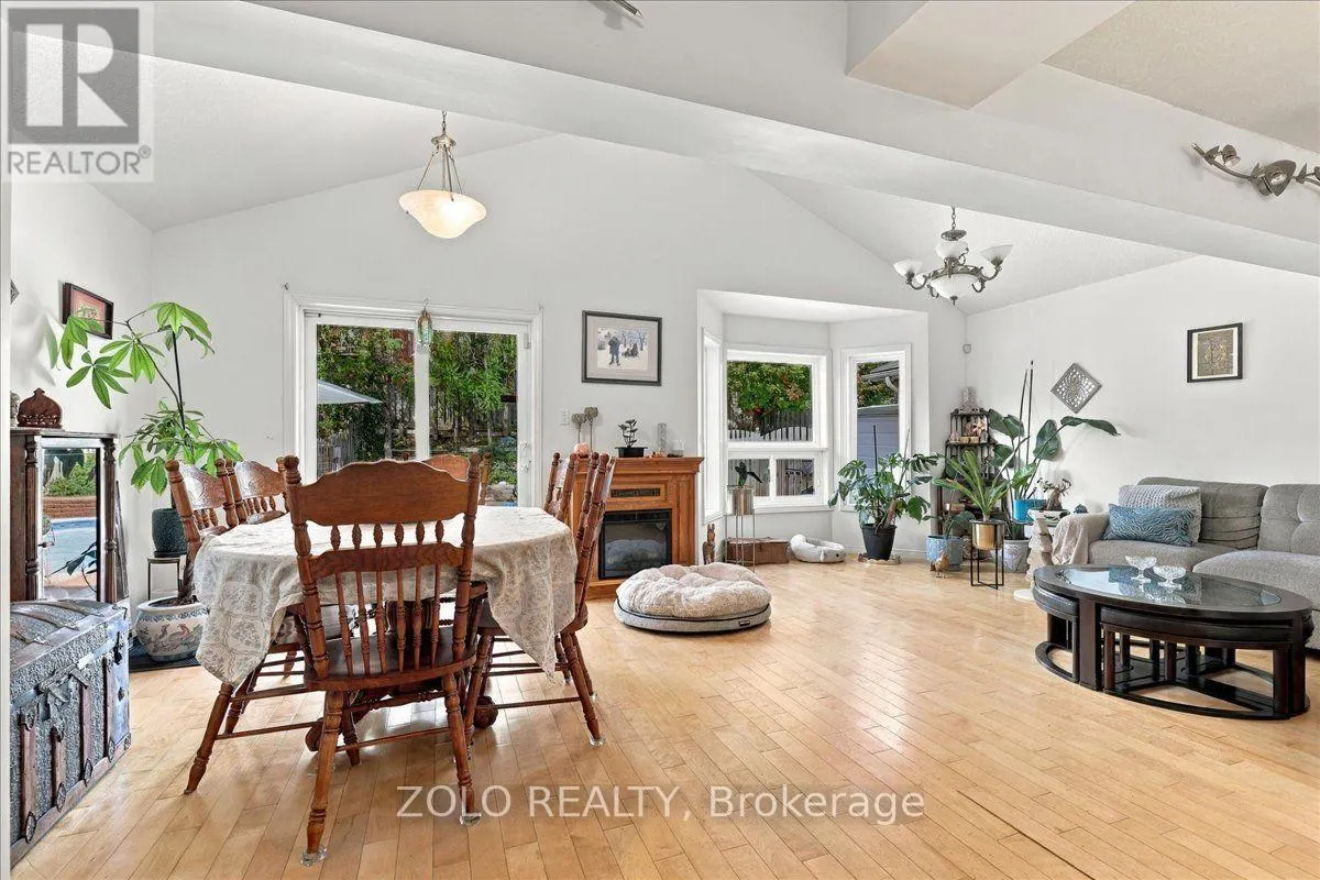 401 HIDDEN CREEK DRIVE