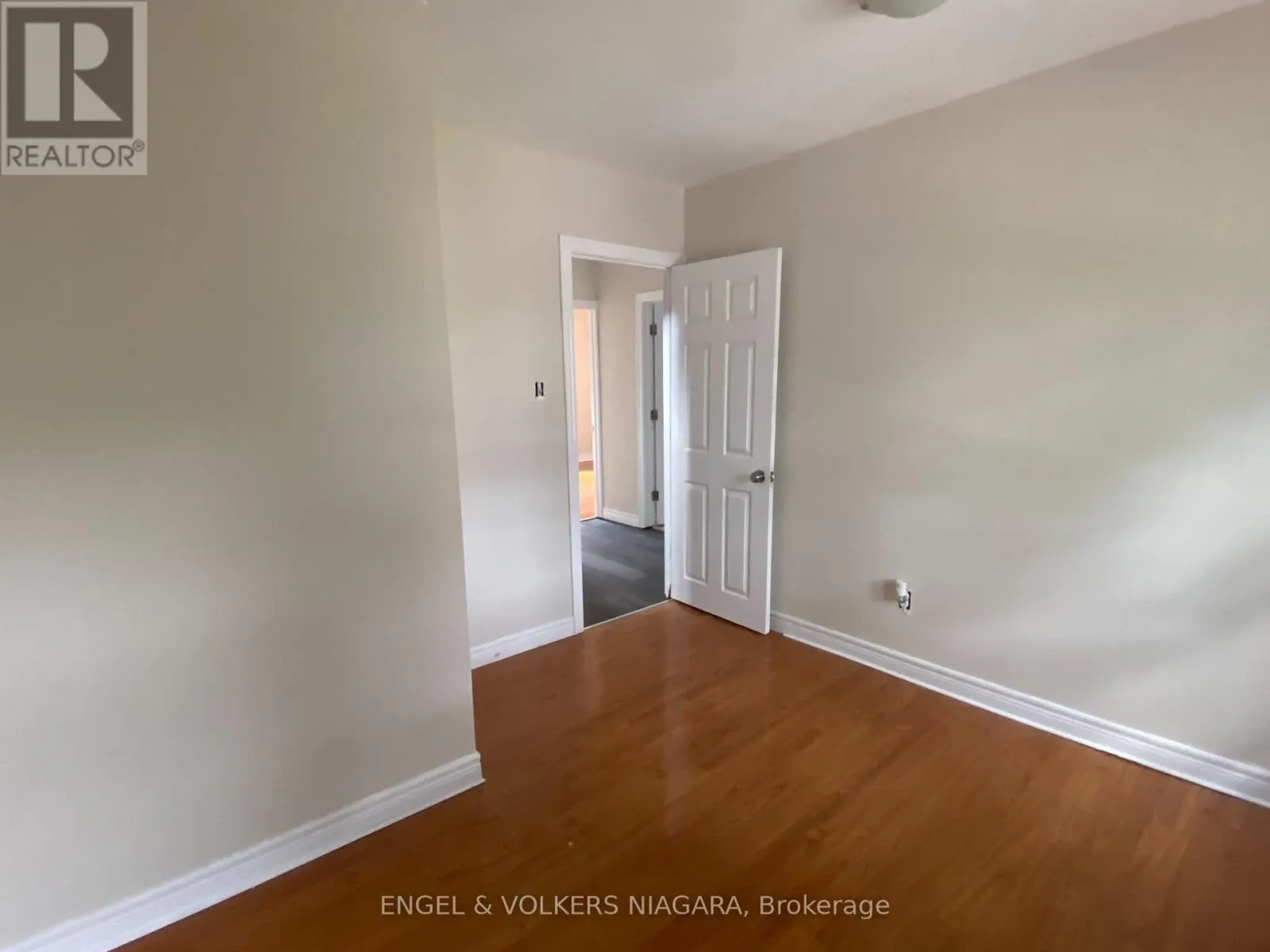 2 - 5006 WILLMOTT STREET #2