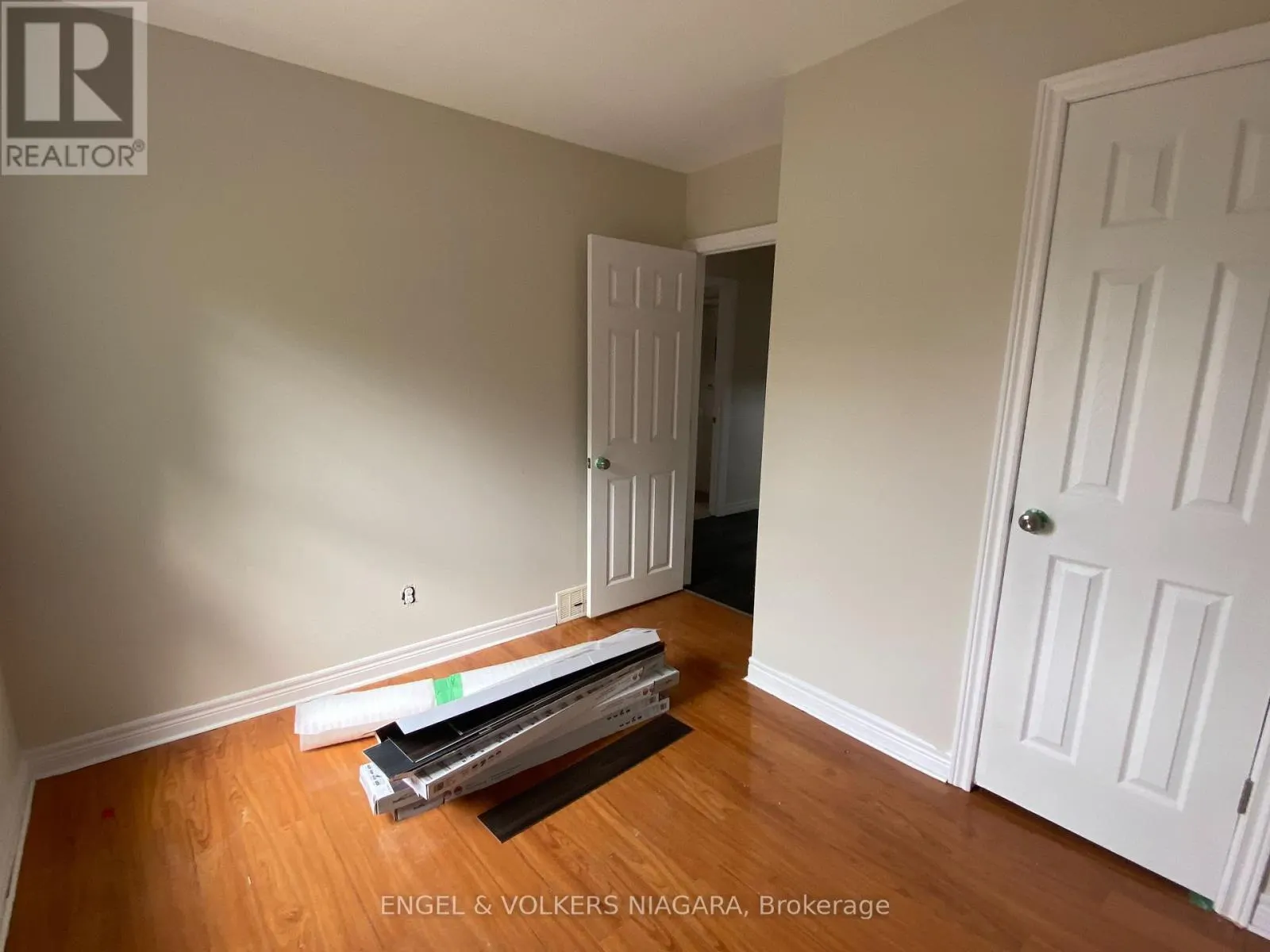 2 - 5006 WILLMOTT STREET #2