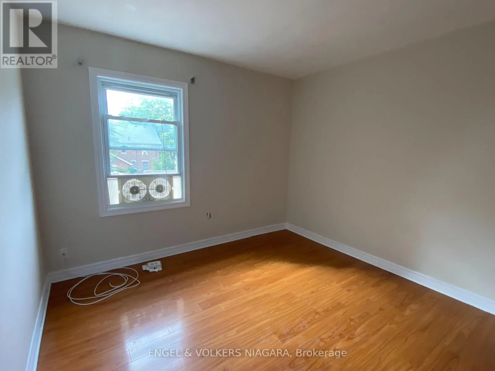 2 - 5006 WILLMOTT STREET #2