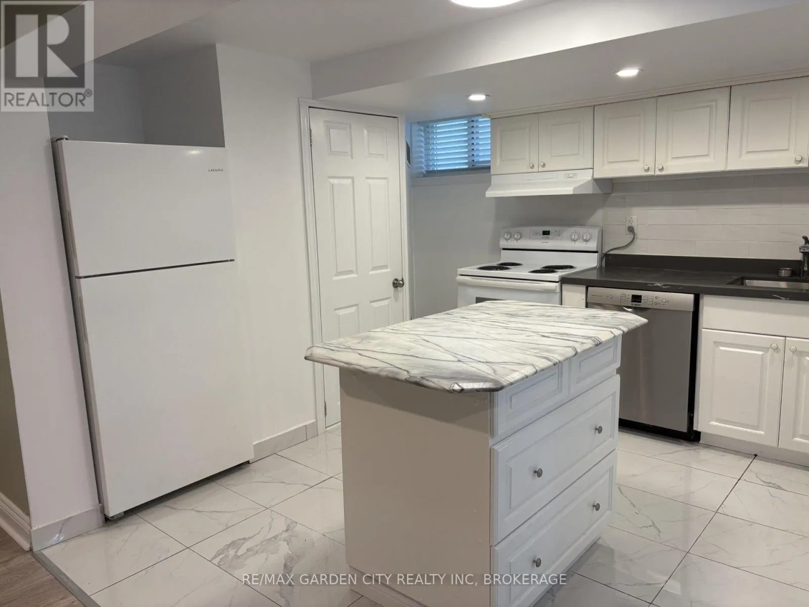 LOWER - 44 VALENCOURT DRIVE #Lower