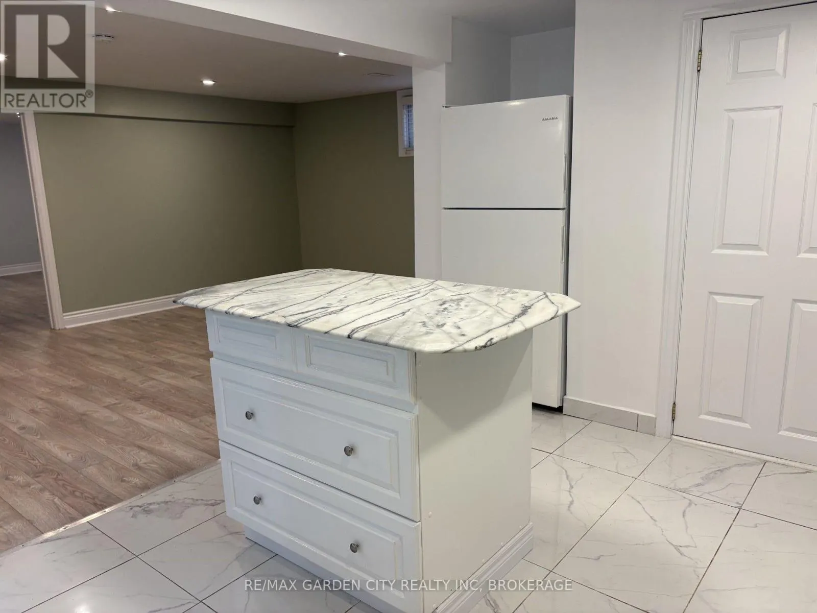 LOWER - 44 VALENCOURT DRIVE #Lower