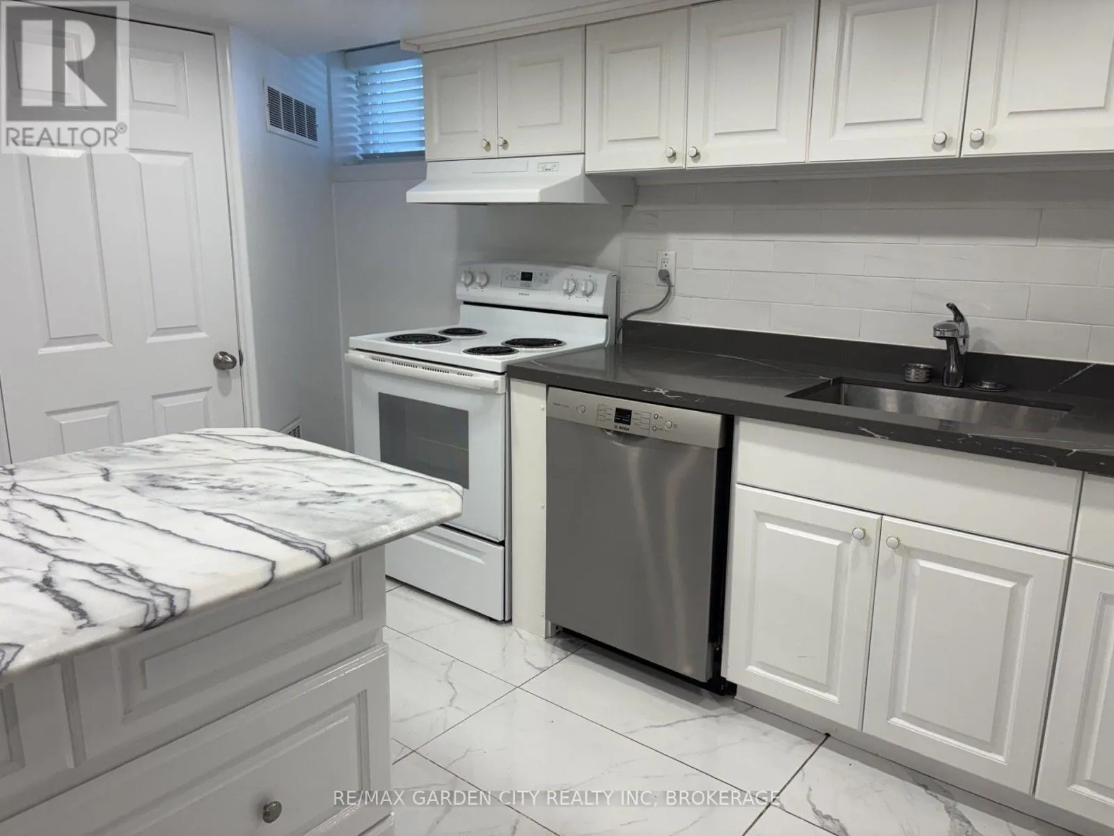 LOWER - 44 VALENCOURT DRIVE #Lower