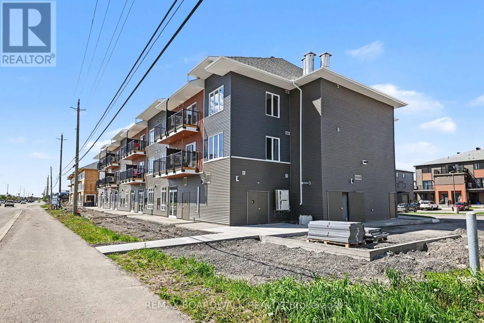 108 - 2370 TENTH LINE ROAD