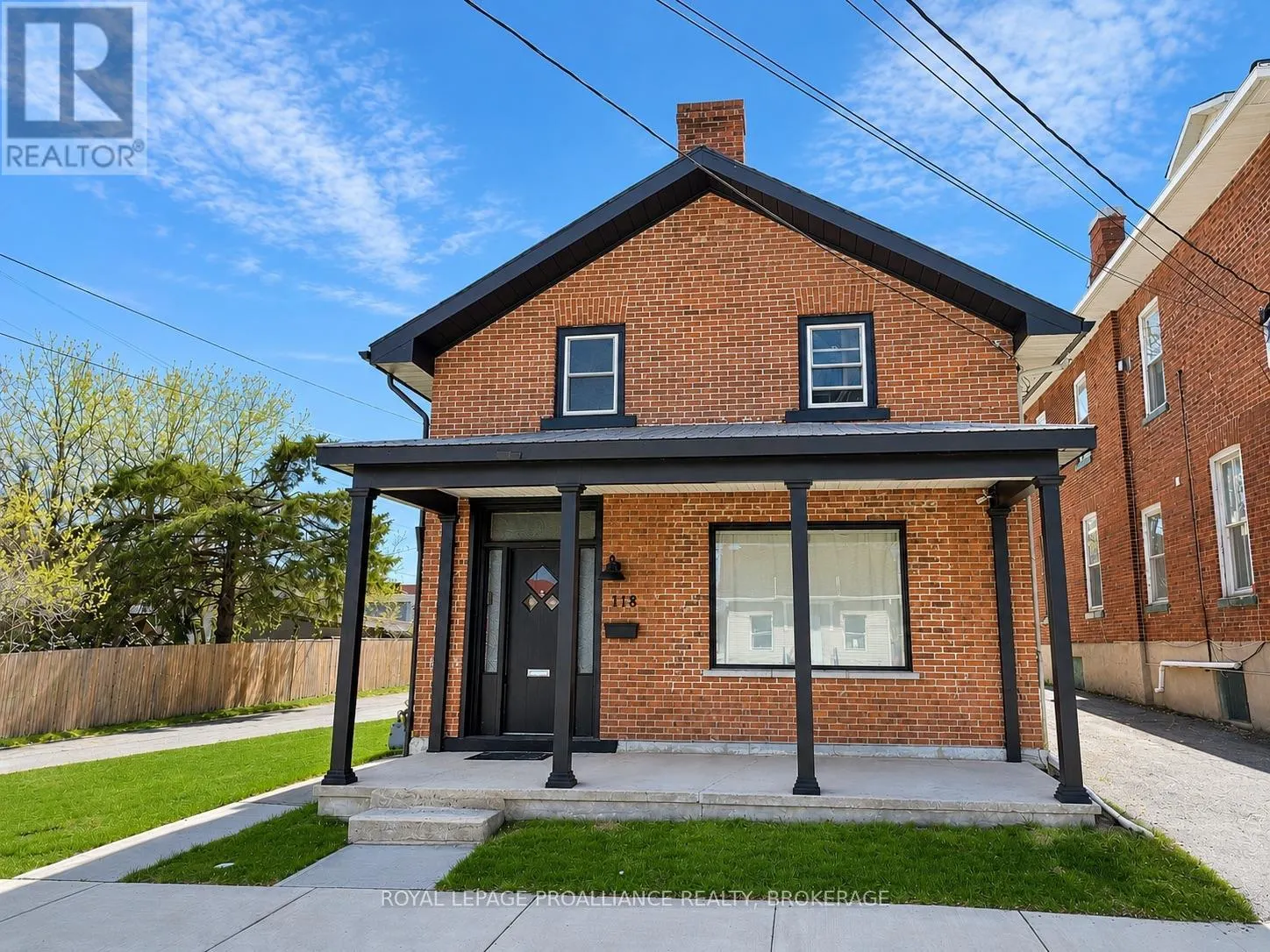 118 EAST STREET E