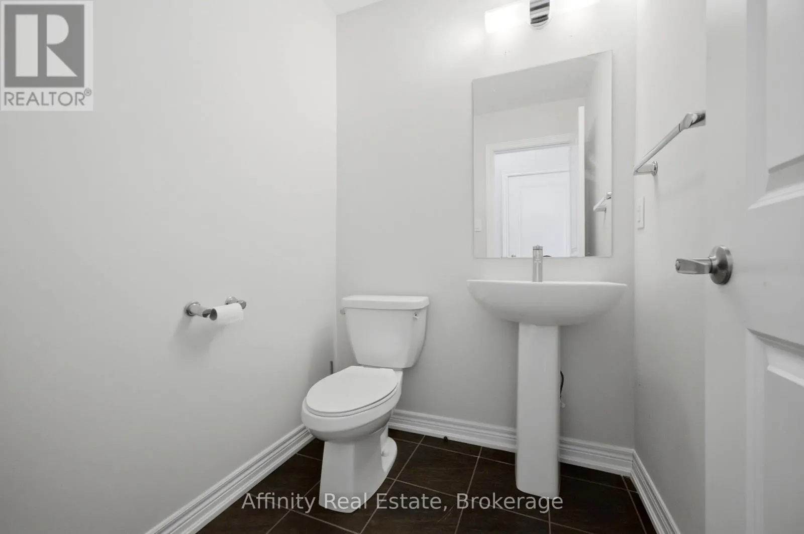 32 - 10 BIRMINGHAM DRIVE
