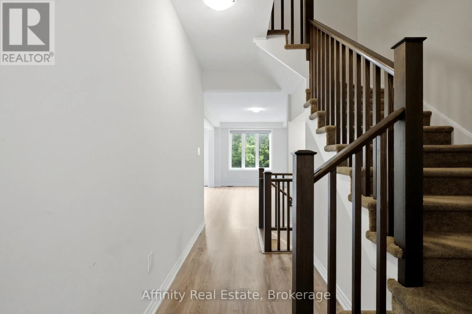 32 - 10 BIRMINGHAM DRIVE