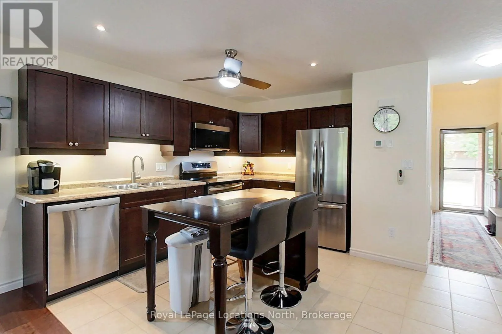 8 RUSSETT DRIVE