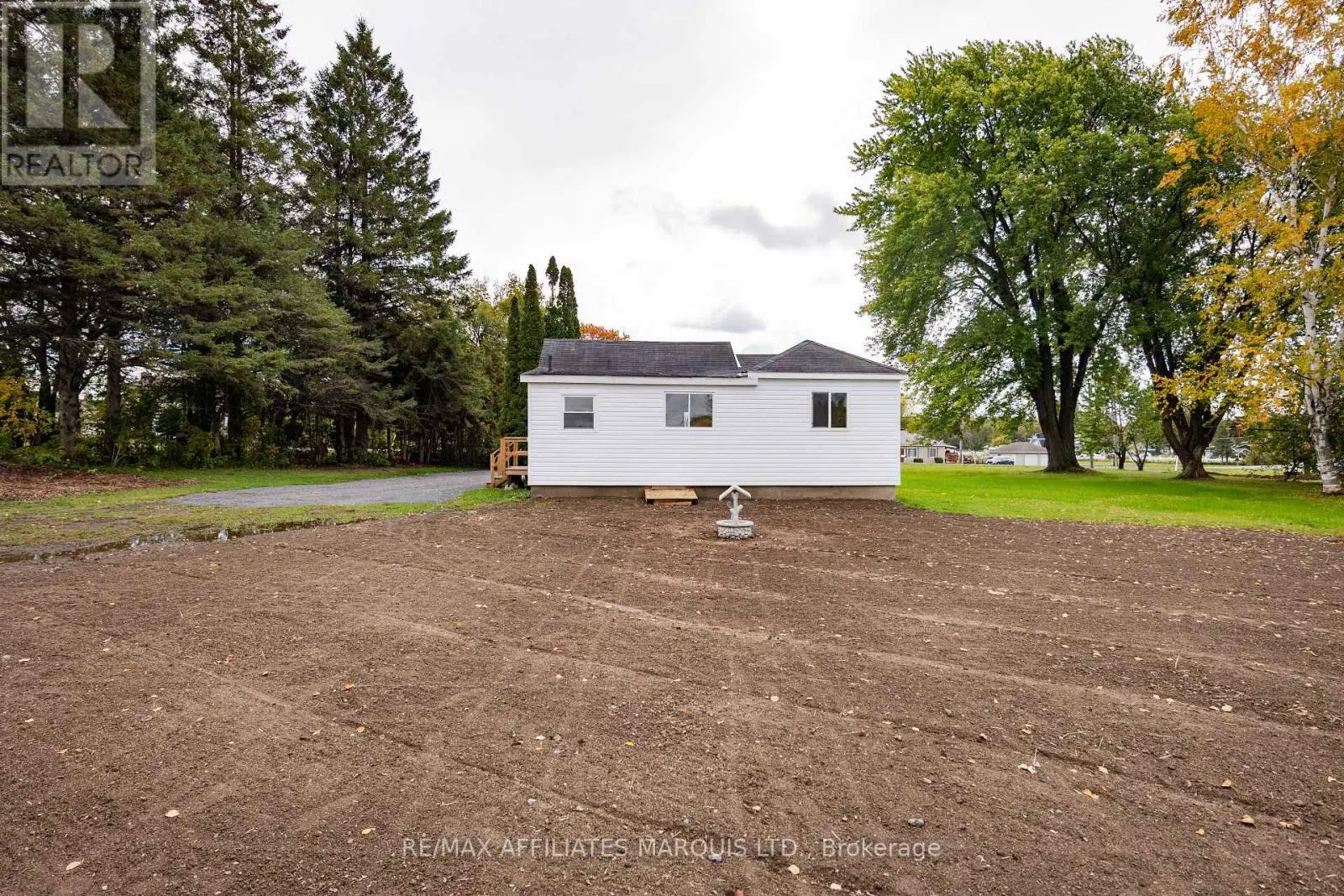 19411 COUNTY ROAD 2 ROAD