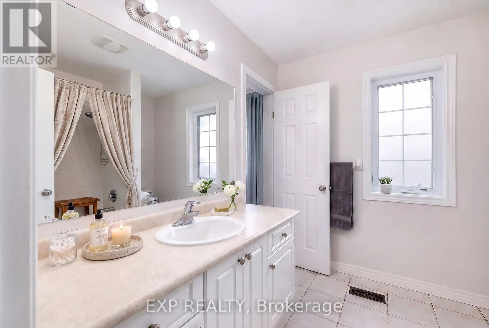 15 - 468 DOON DRIVE S