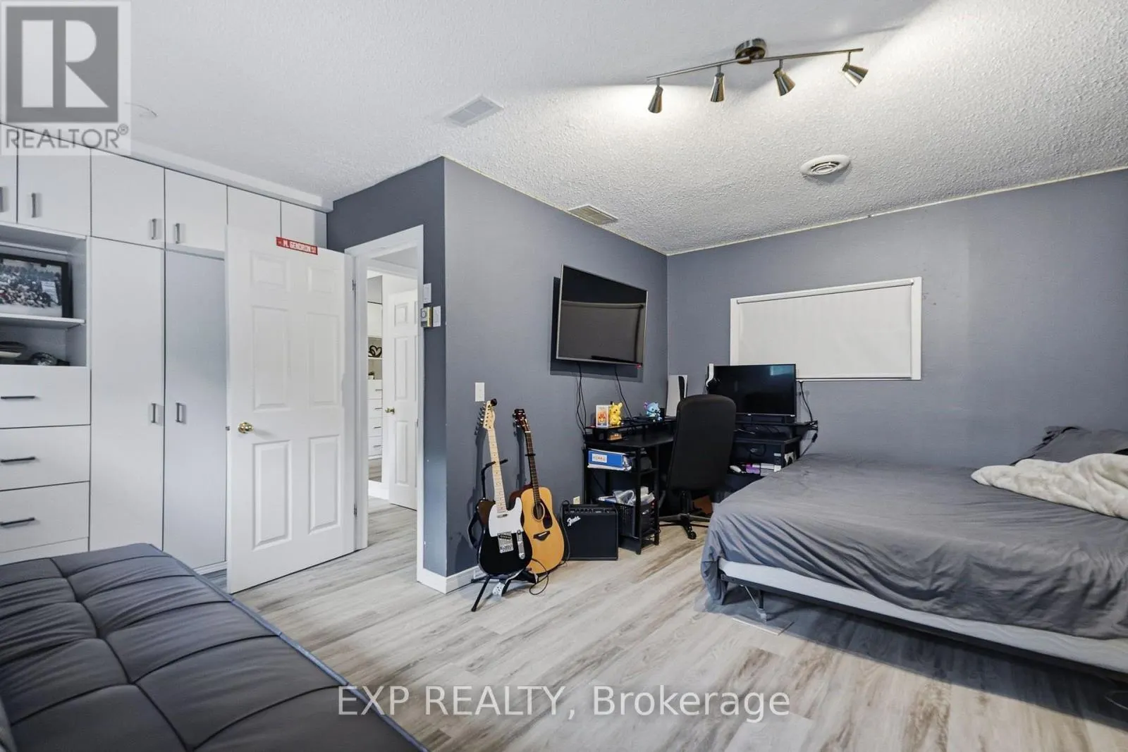 1380 LAURIER STREET
