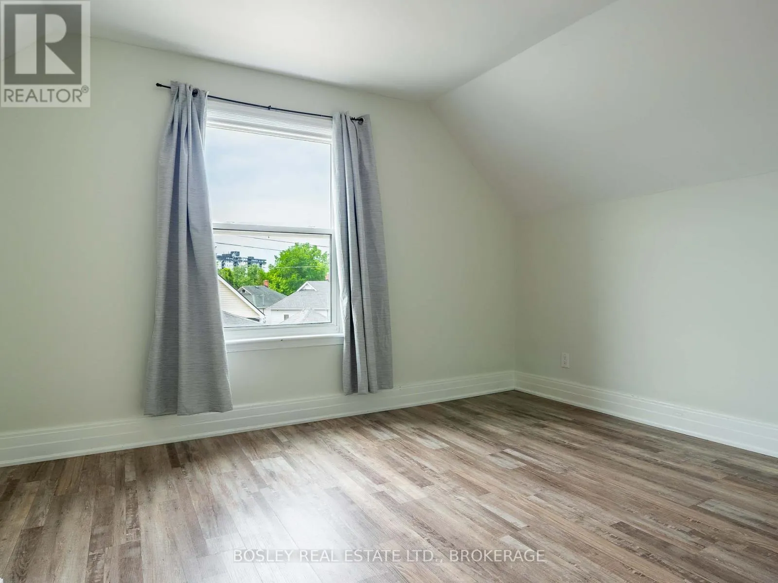 5 HERRICK AVENUE