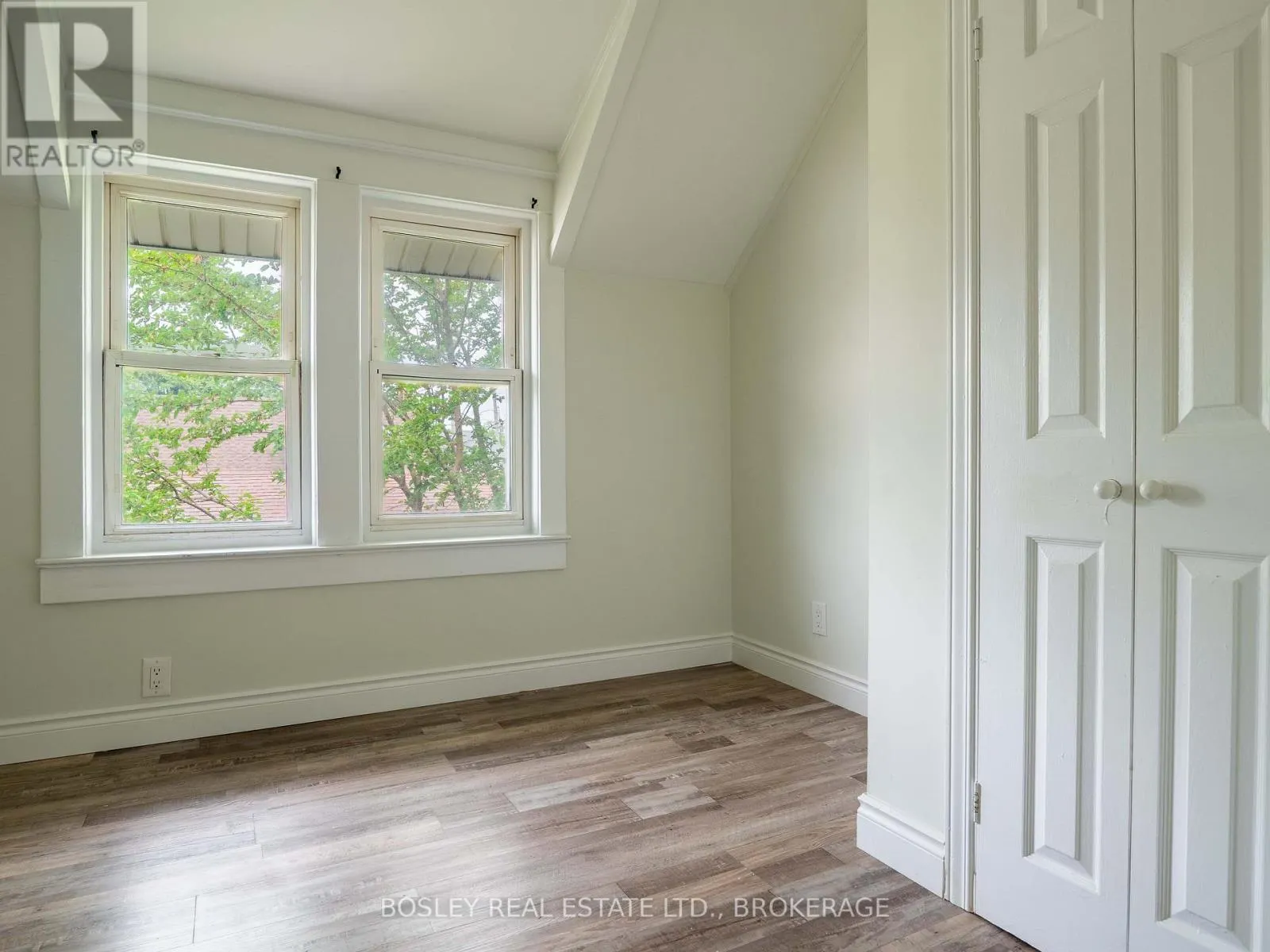 5 HERRICK AVENUE
