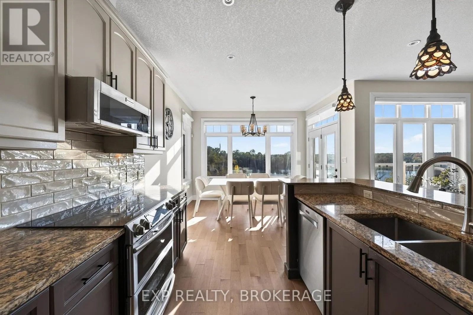 5005 FOX RUN PLACE
