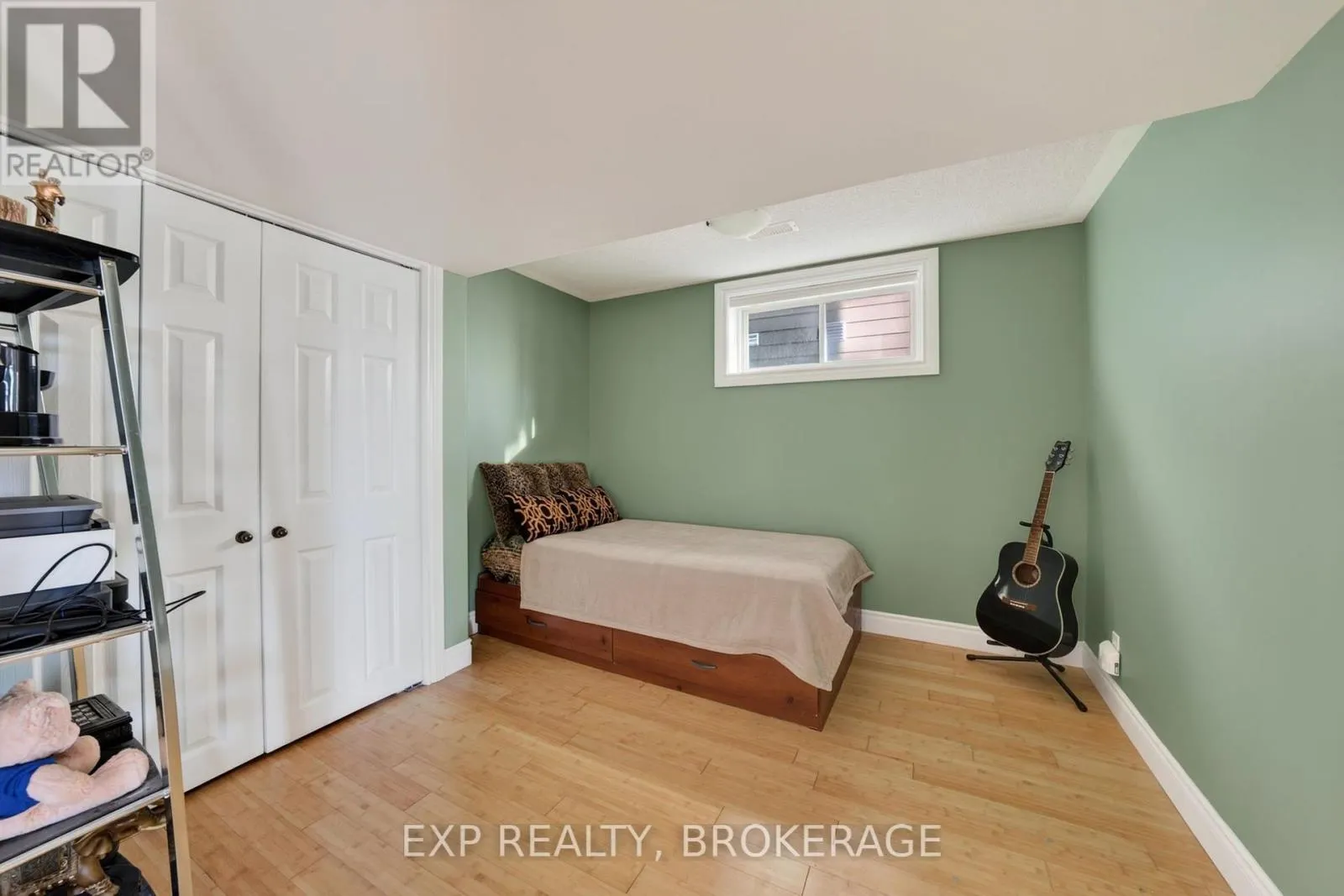 5005 FOX RUN PLACE