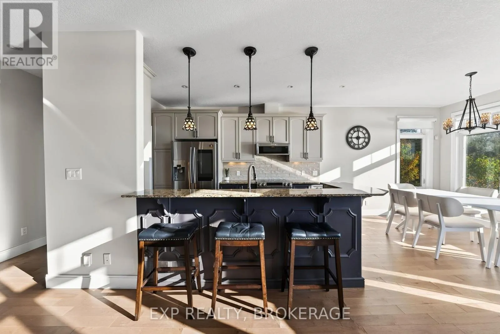 5005 FOX RUN PLACE