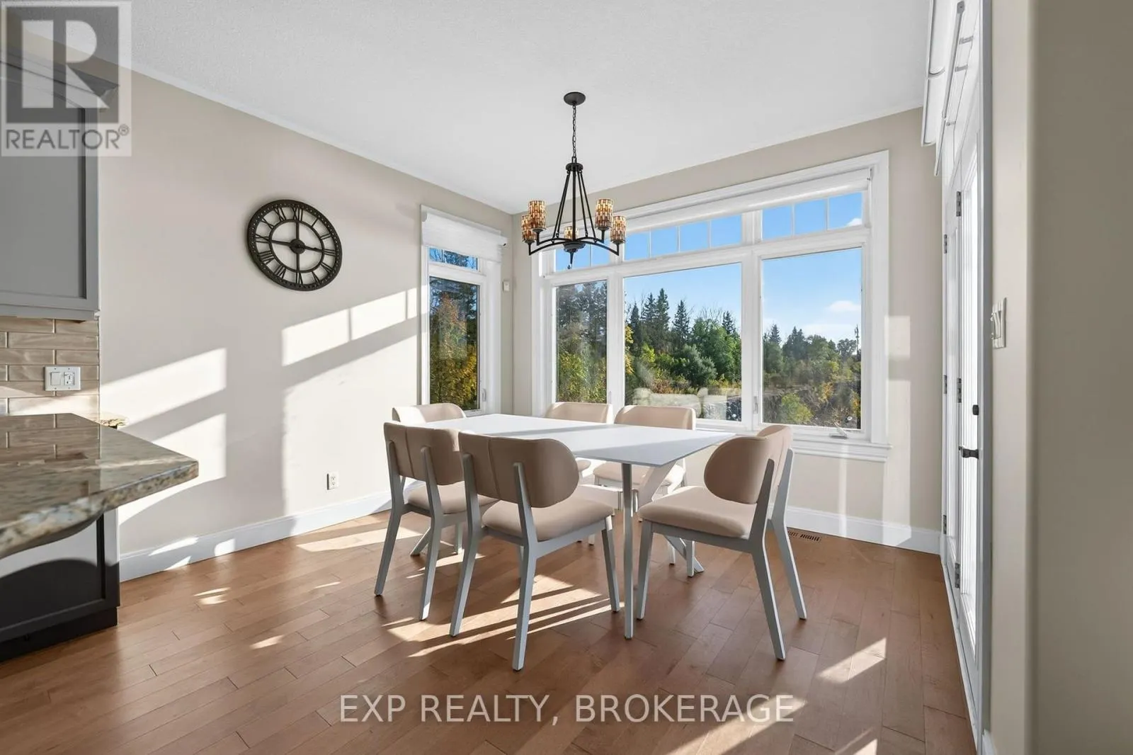 5005 FOX RUN PLACE