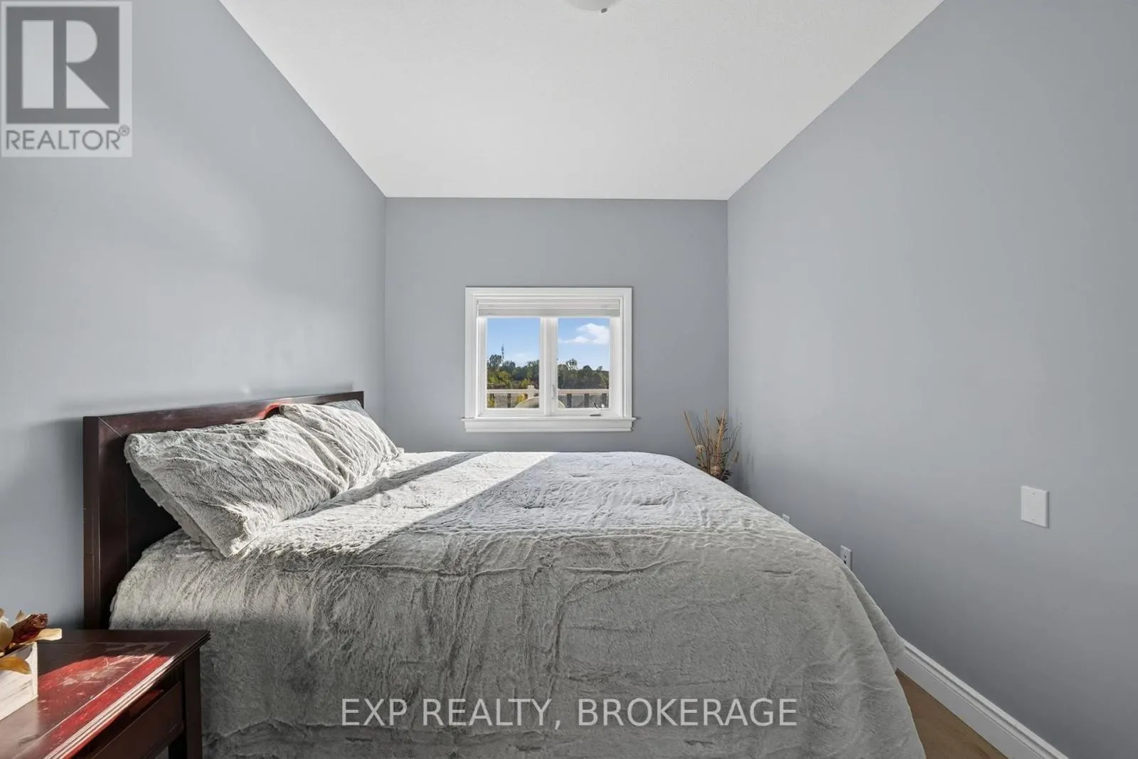 5005 FOX RUN PLACE