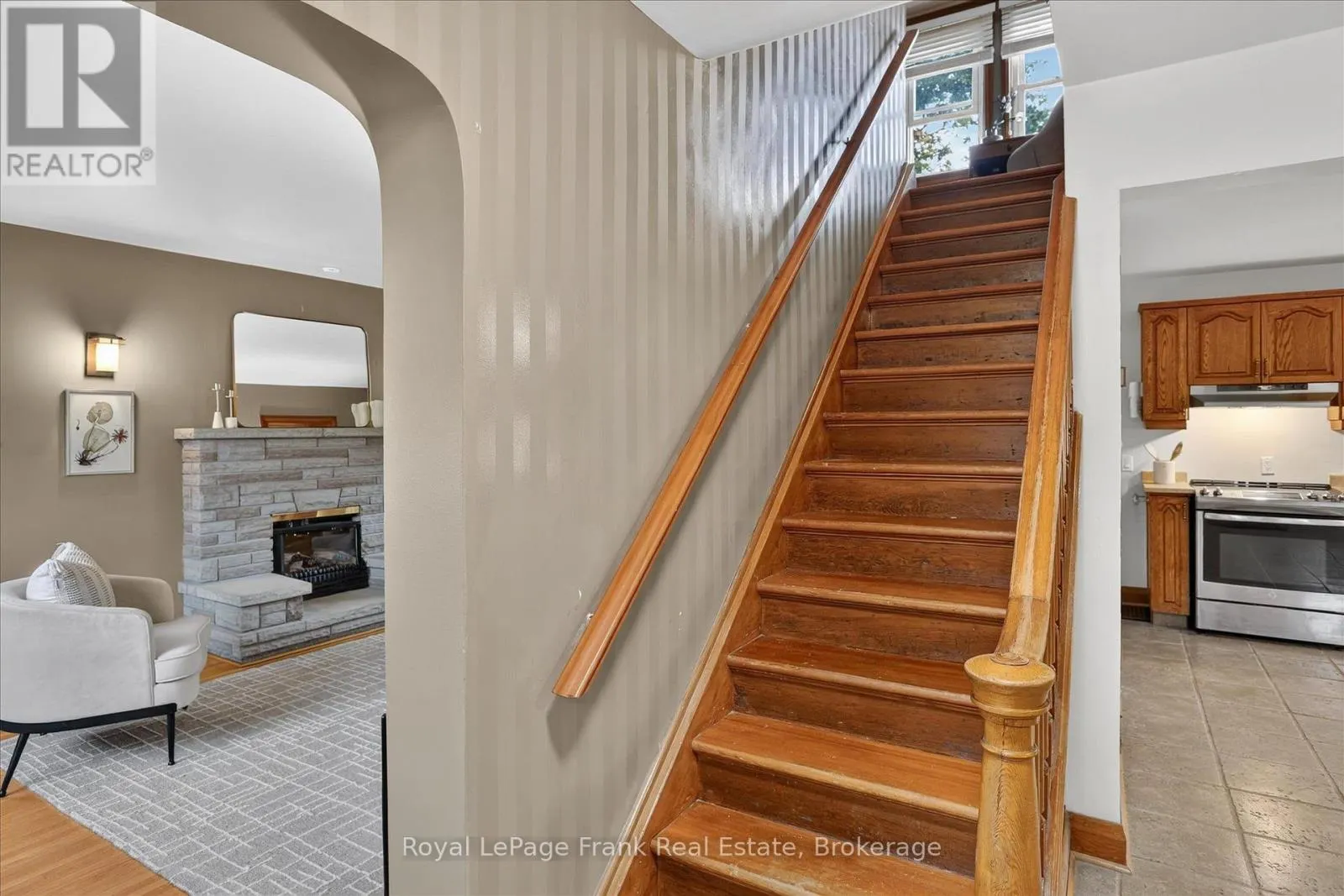 174 SOPHIA STREET