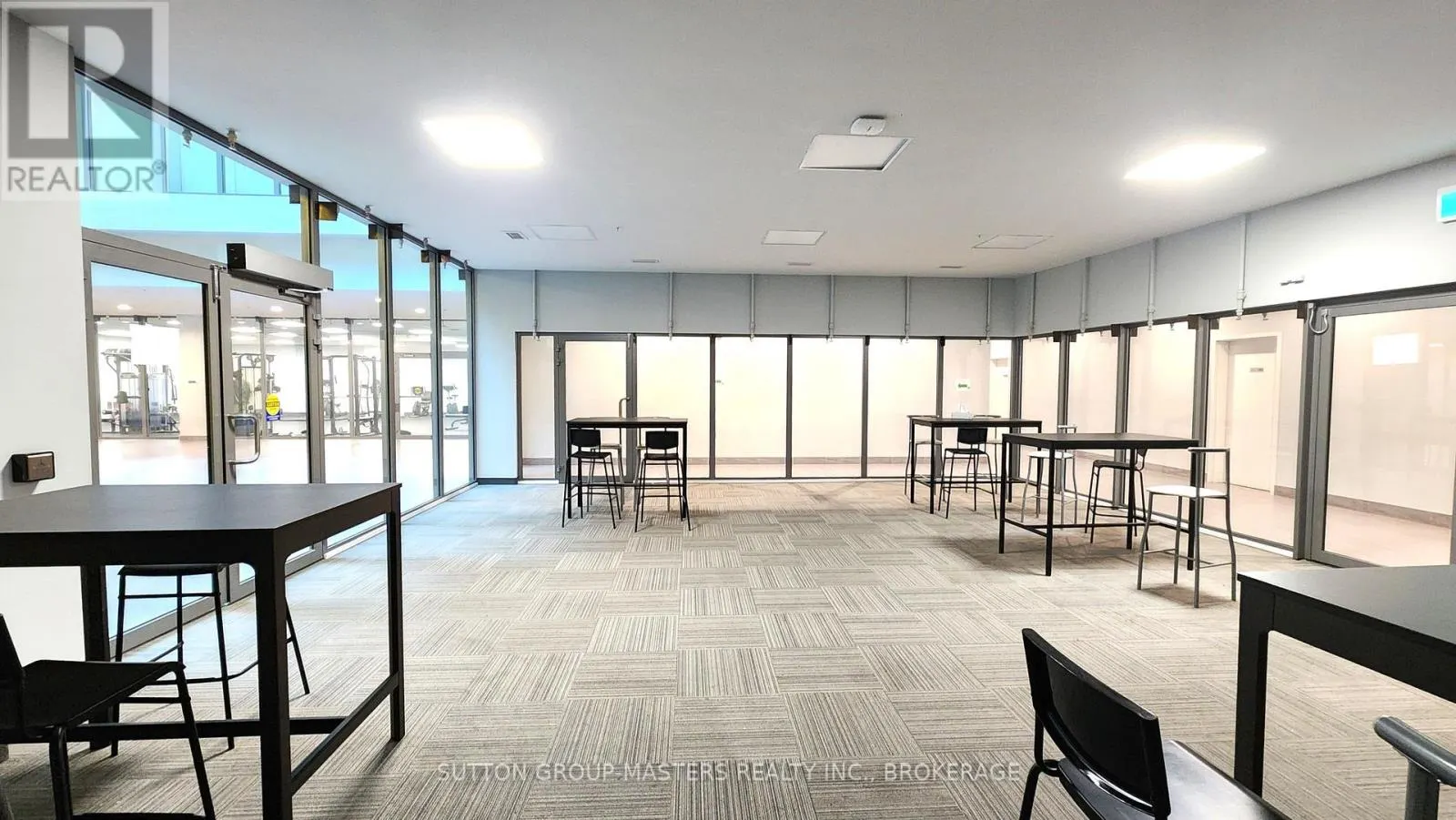 211 - 652 PRINCESS STREET #211