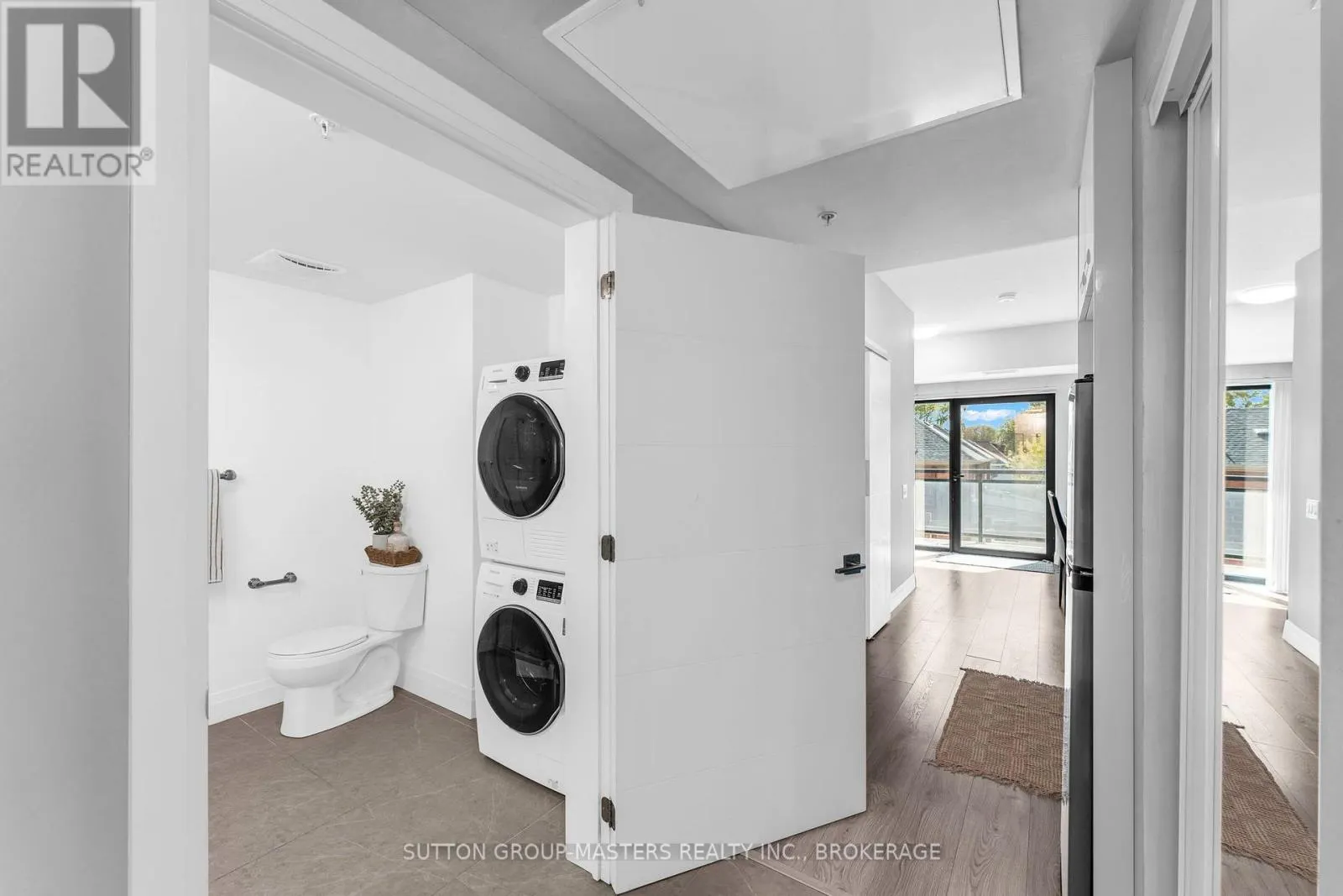 211 - 652 PRINCESS STREET #211